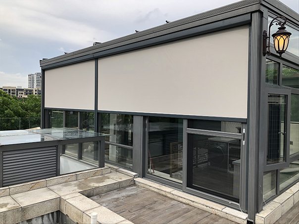 遮陽電動(dòng)防風(fēng)卷簾系統(tǒng)