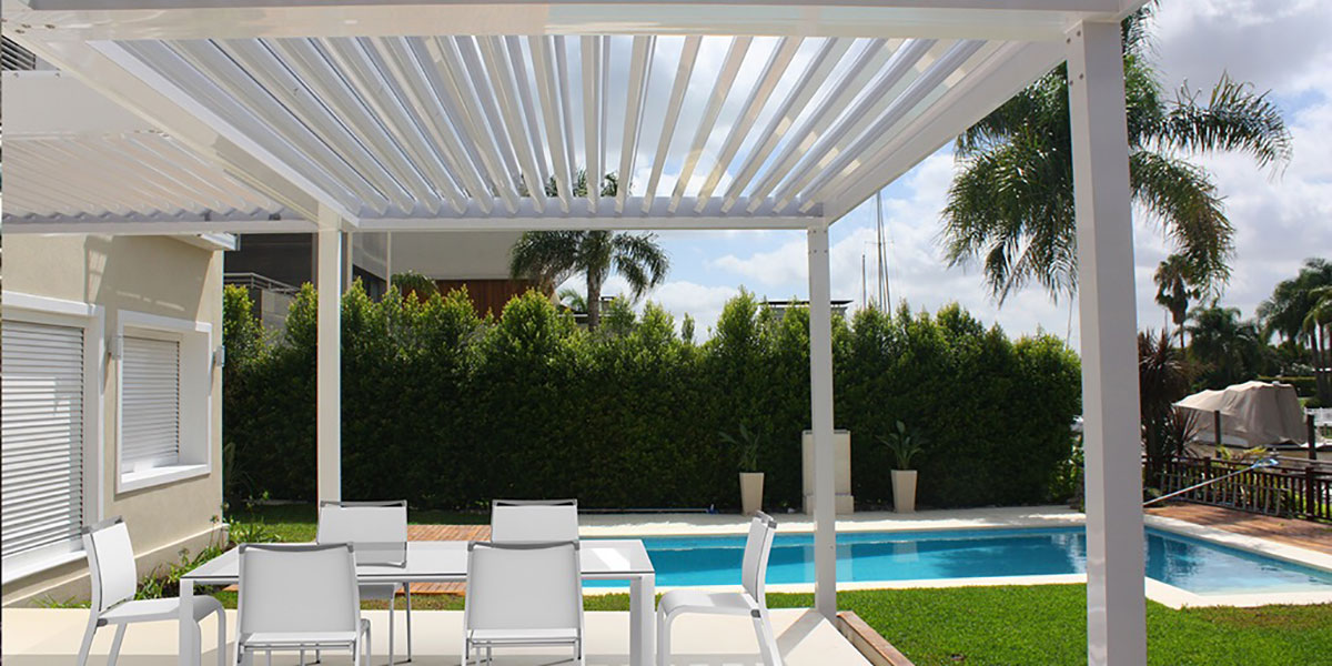 明陽遮陽戶外防水折疊式天棚簾應用分享